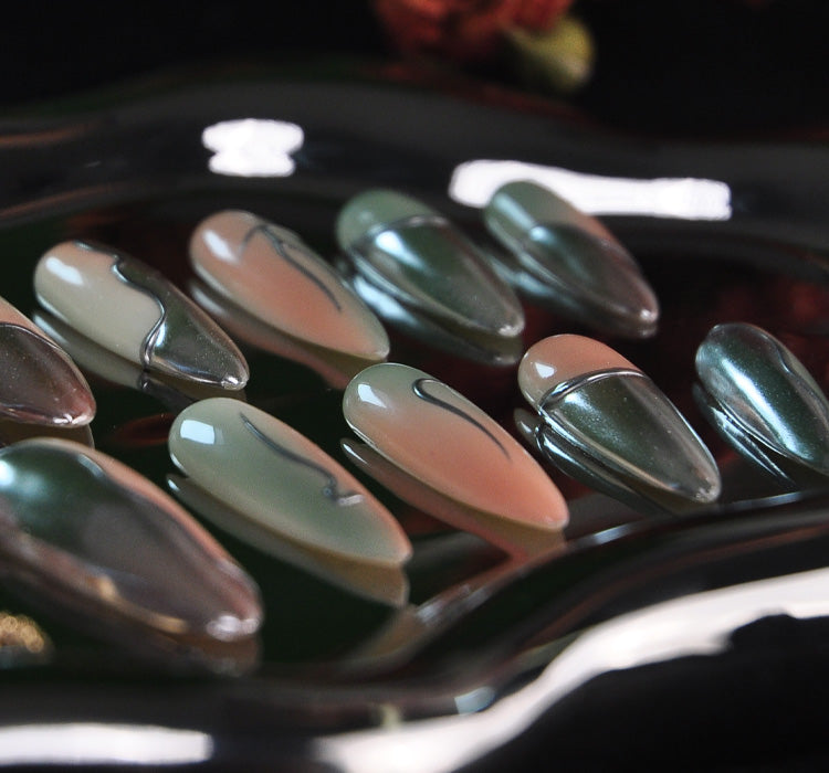 Almond Nails – The Perfect Blend of Elegance and Comfort