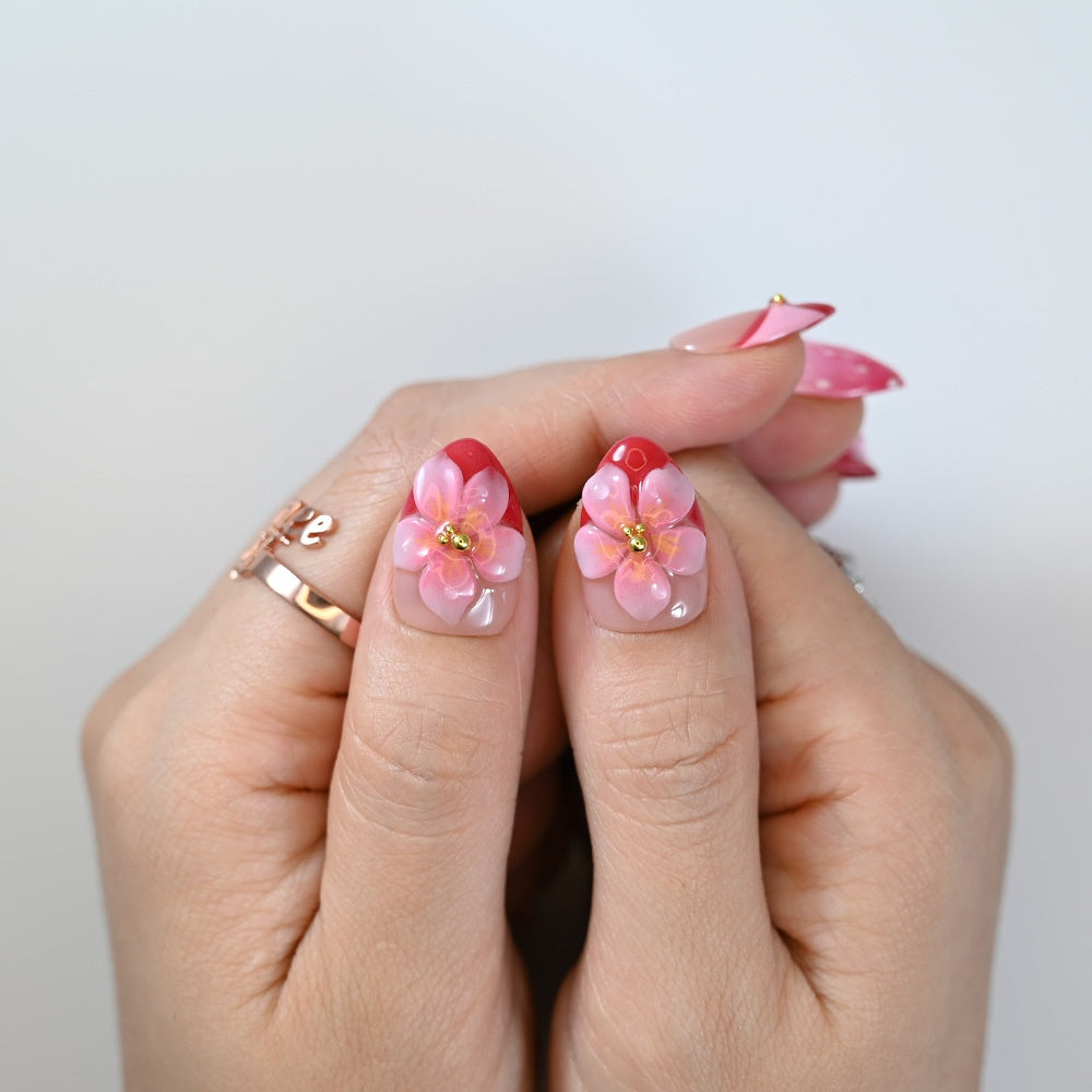 Strawberrie bloom
