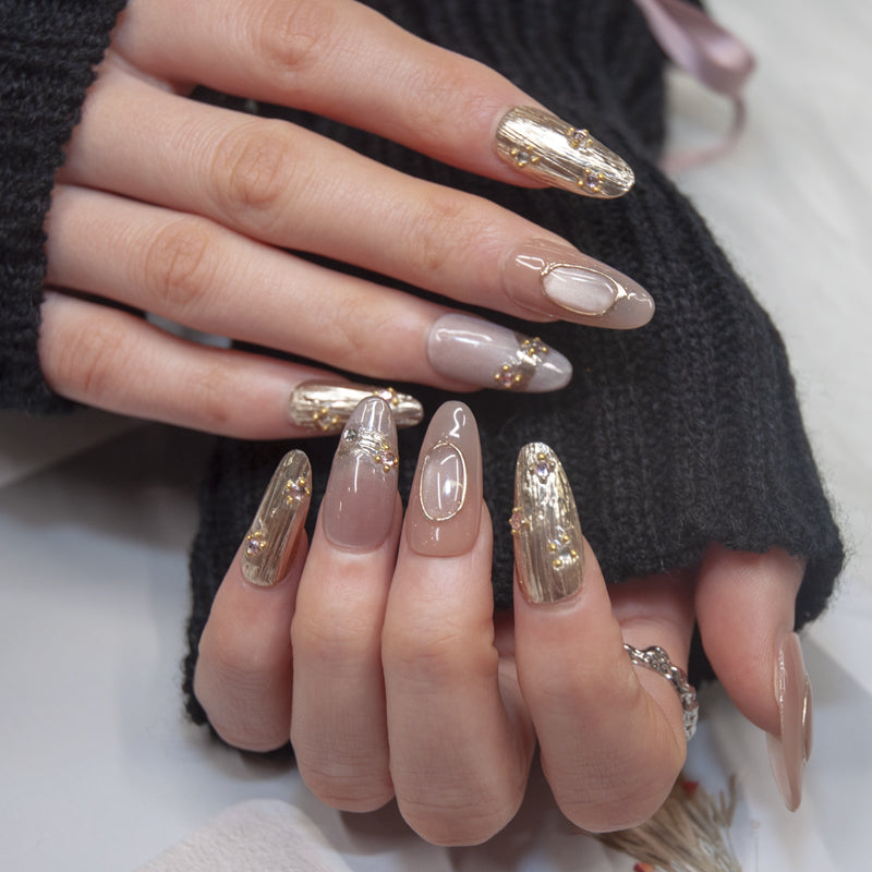 Nude & Gold