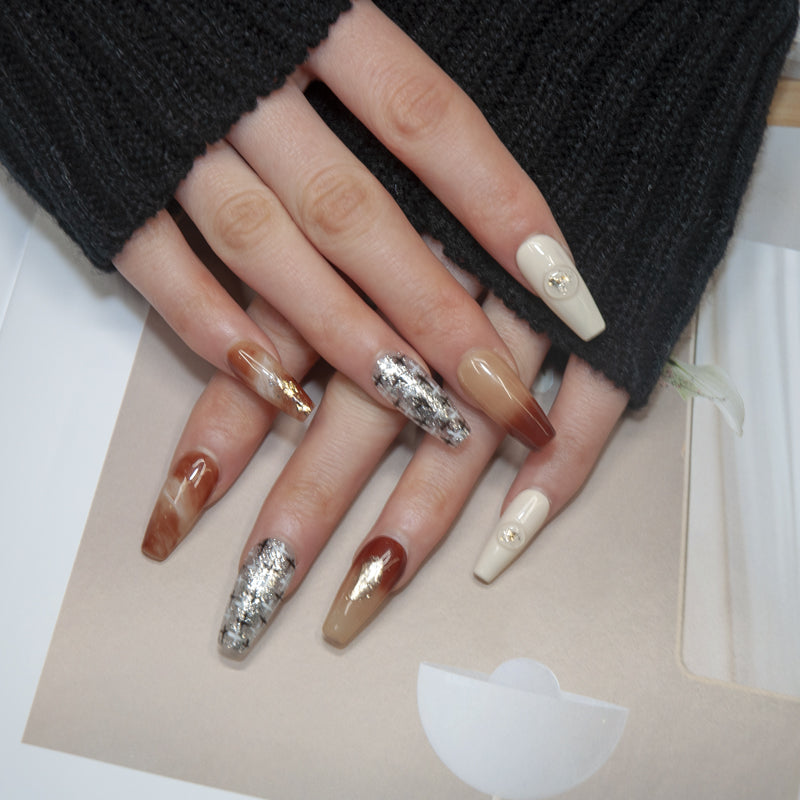 Marron et argent